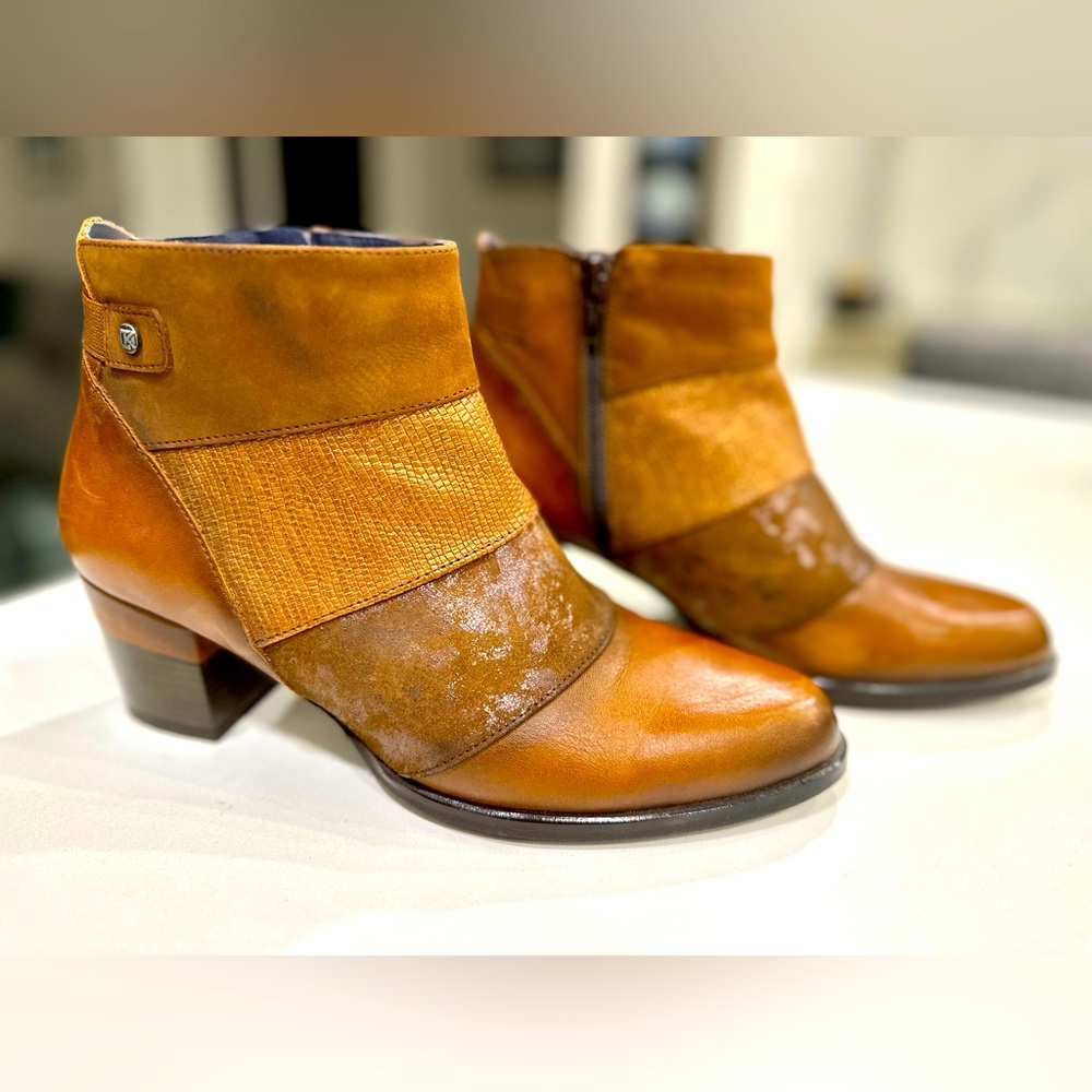 Dorking by Fluchos NWOT Women’s Dalma Brown Leather Ankle Boot - Size 37